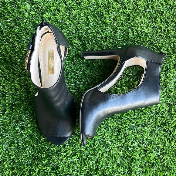 Louise et Cie Shoes - LOUISE ET CIE Black Open Toe Heels size 5